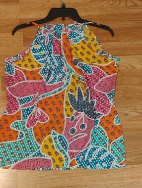 Violet & Claire Multicolor Floral Patchwork Halter Top Size M